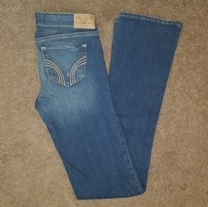 Never worn!! Hollister Low Rise Bootcut Jeans